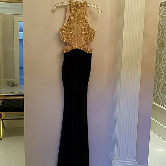 MacDuggal gown - Picture 2 of 2